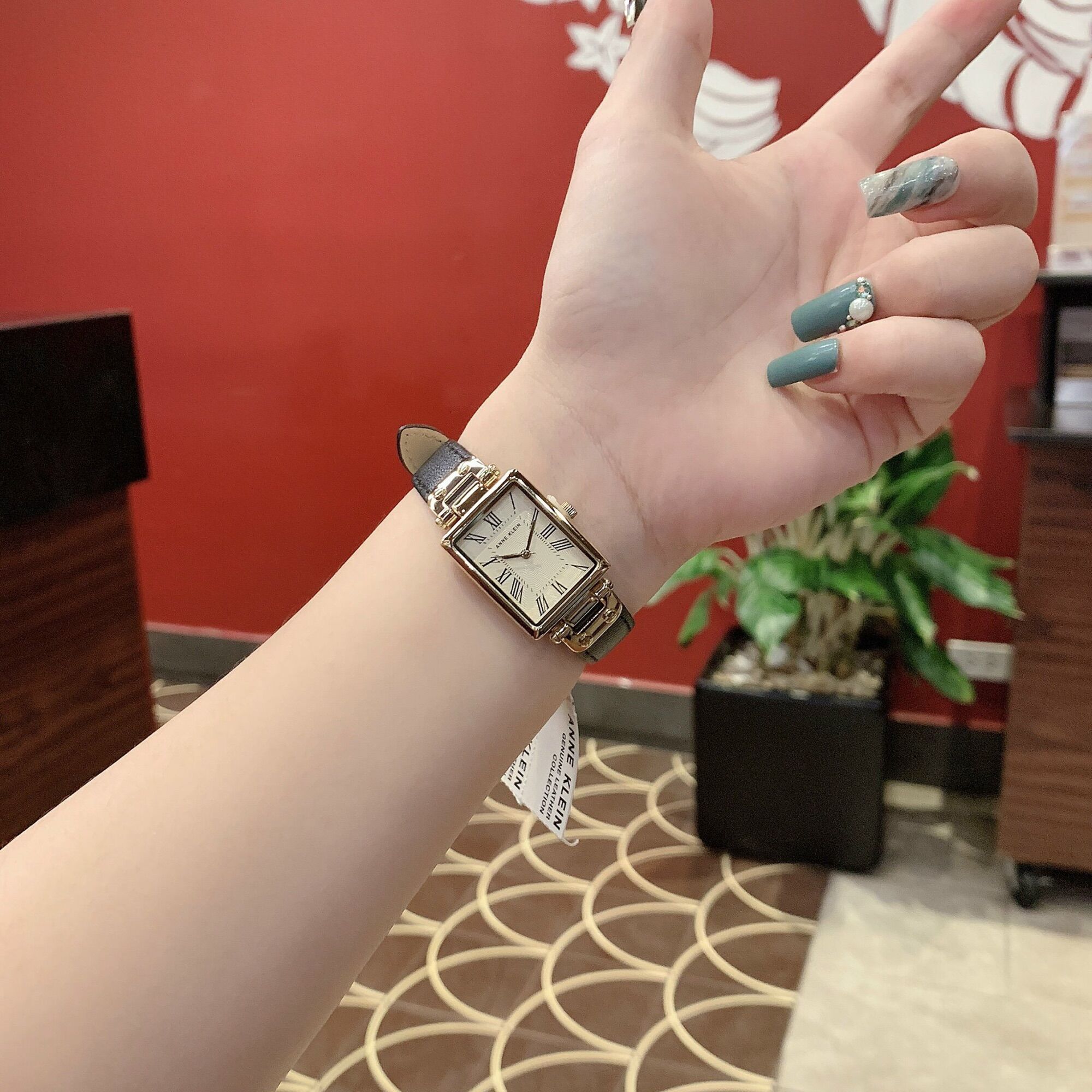 Đồng hồ nữ Anne klein