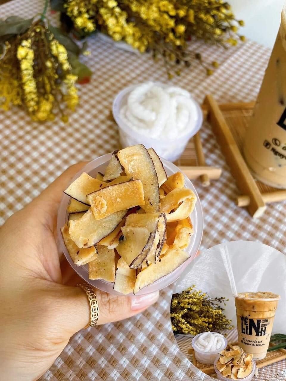 Dừa khô khô sấy giòn 1 kg (   1 túi 500gram, 2 túi)