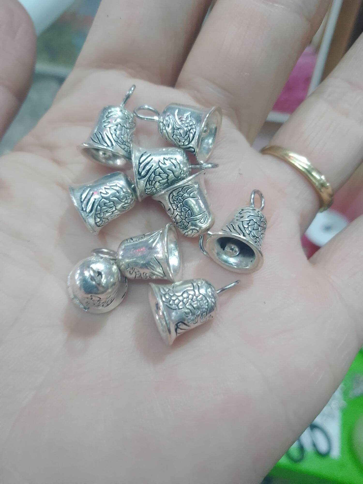 Charm chuông xi bạc