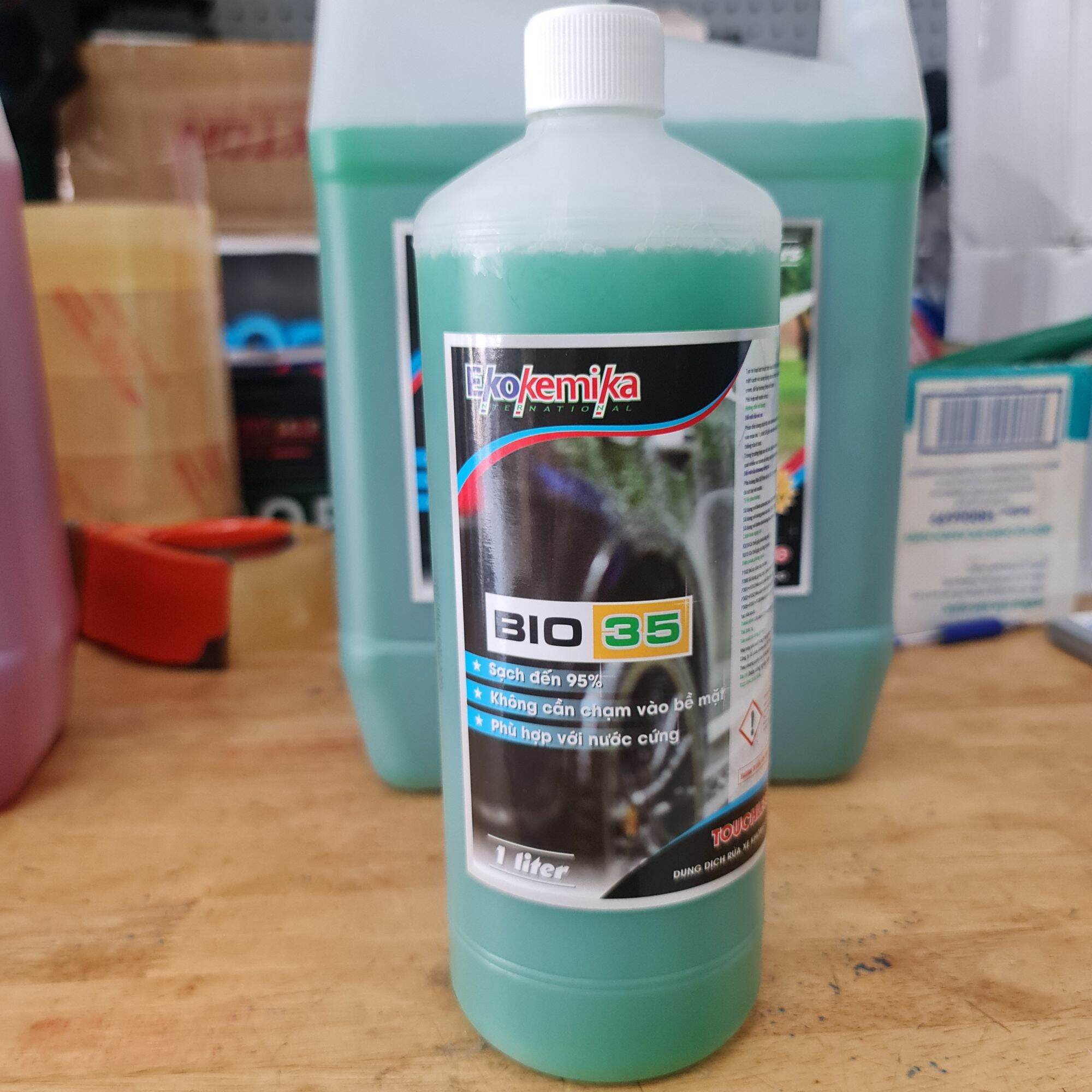 Dung dịch rửa xe không chạm EKOKEMIKA BIO35 1 LÍT