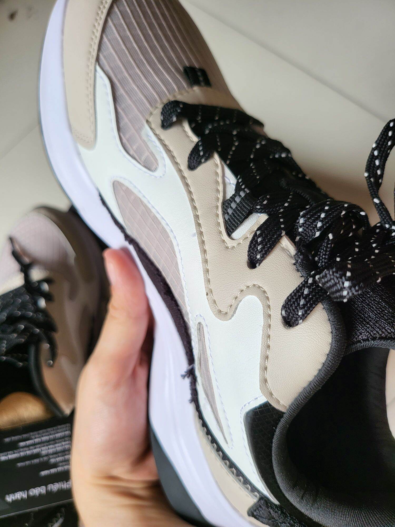 GIÀY SNEAKER NỮ  SIZE 39