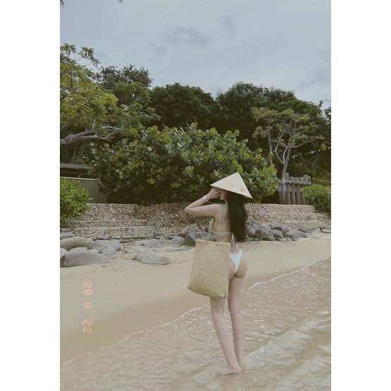 Bikini basic lọt khe nhiều màu siêu sang chảnh