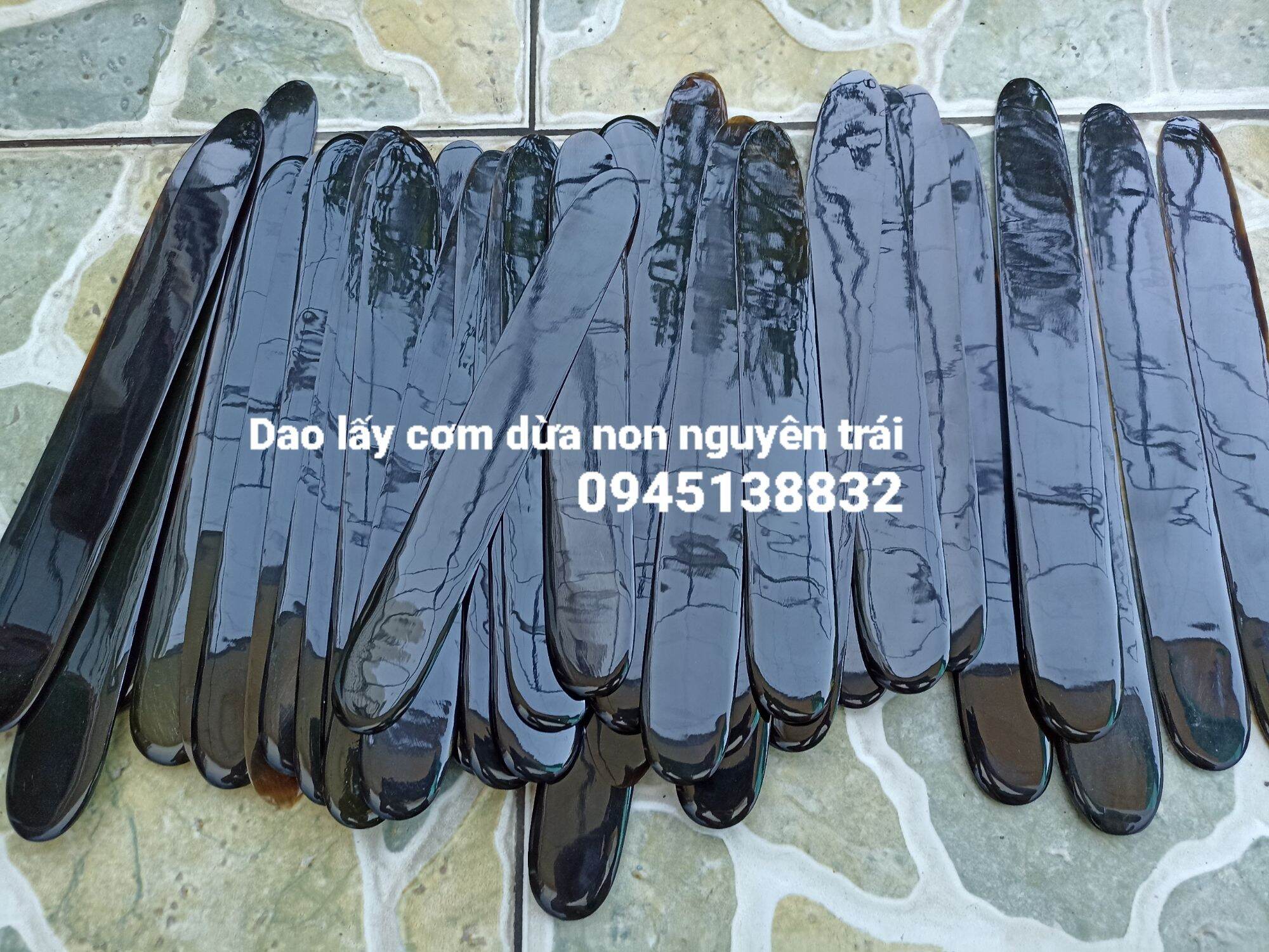 Dao gọt dừa,lấy cơm dừa nguyên trái kiểu Thái Lan