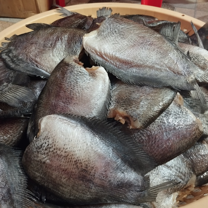 Khô cá sặc bổi, khô sặc rằn, khô cá sặc miền tây 3 nắng ướp vị vừa ăn thịt dai thơm ngon- Shop 2 hậu