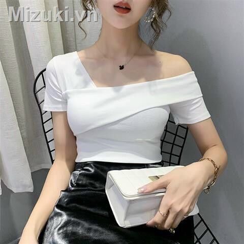 Áo CropTop Gân Trễ Vai