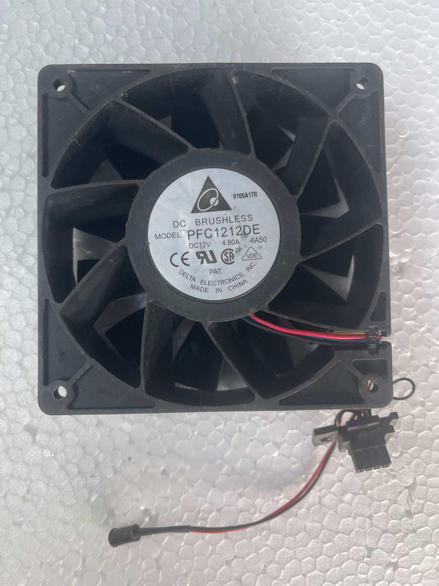 Quạt server Hp delta 12v 4.8A , vuông 12cm