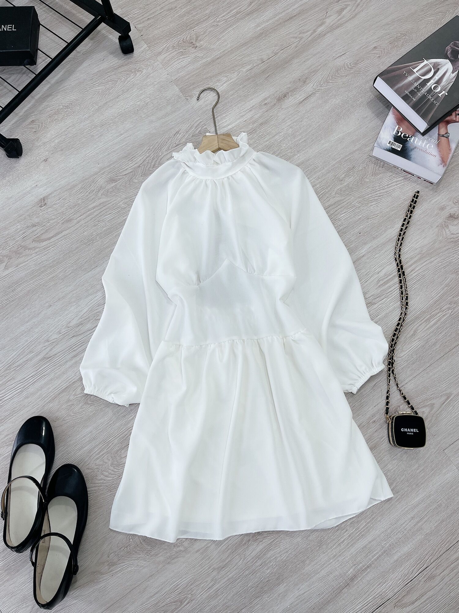 VÁY ĐŨI CỔ BÈO HỞ LƯNG THẮT NƠ DN01