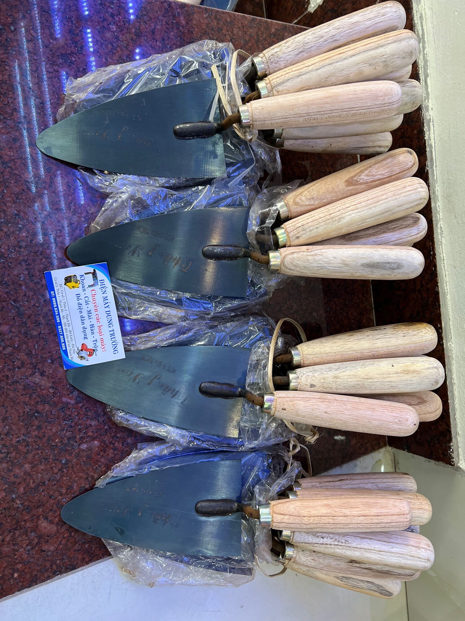 Bây thăng long đen sịn ( bay dùng cho thợ hồ )