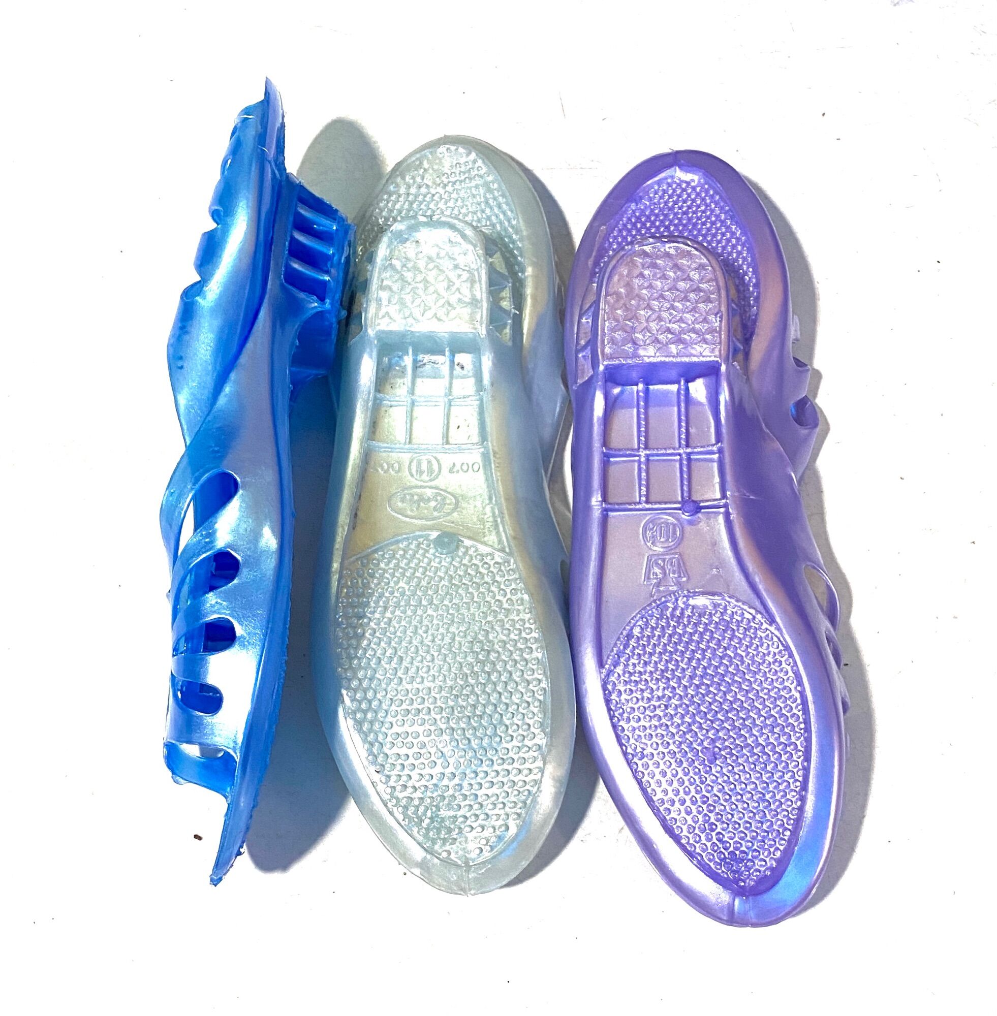 3-Color Ps Plastic Slippers