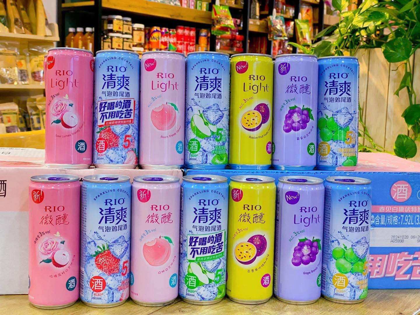 Rio nước hoa quả tự nhiên - set 6 chai mix đủ vị