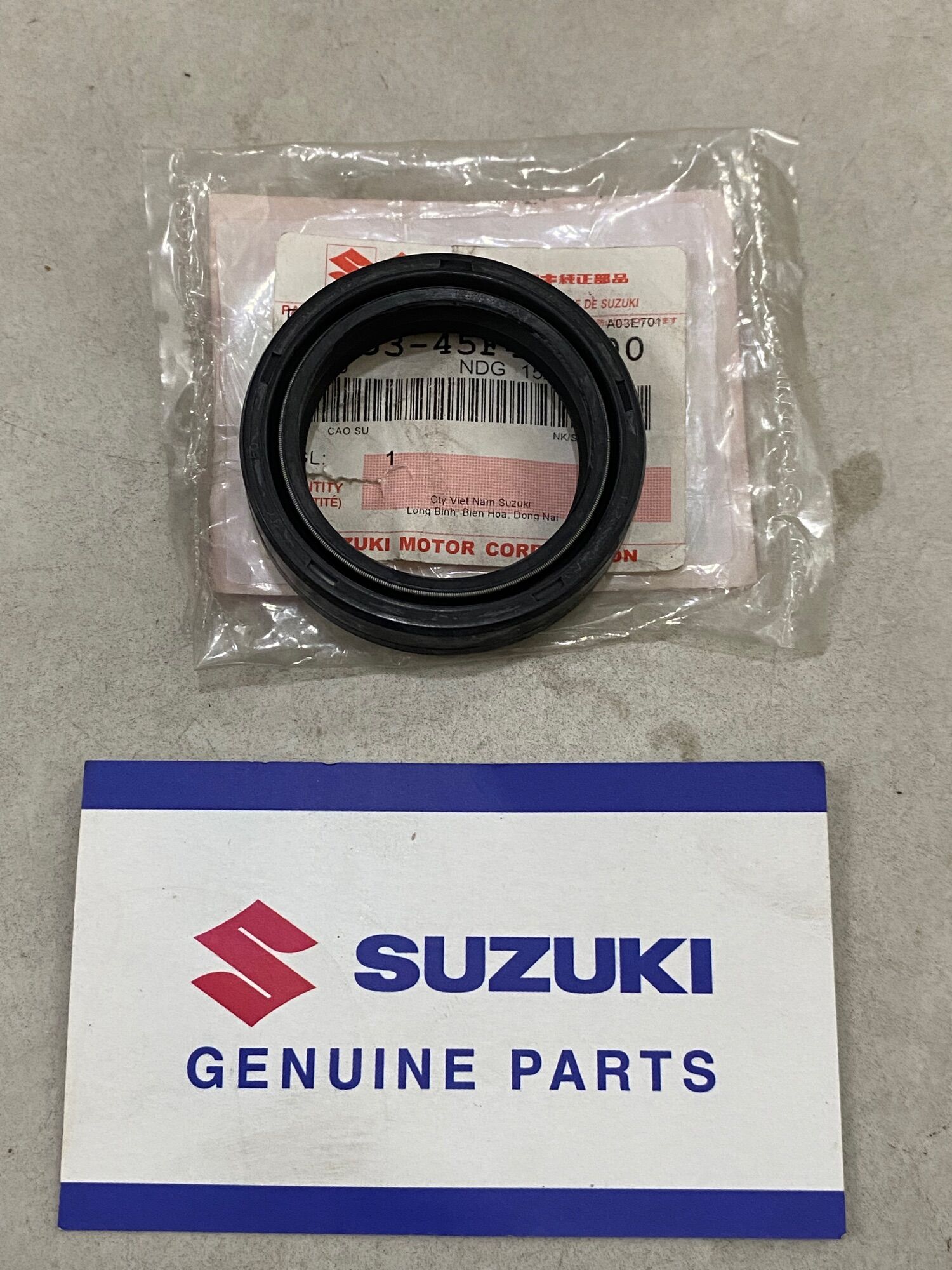 Phốt dầu phuộc trước gz150a suzuki chính hãng