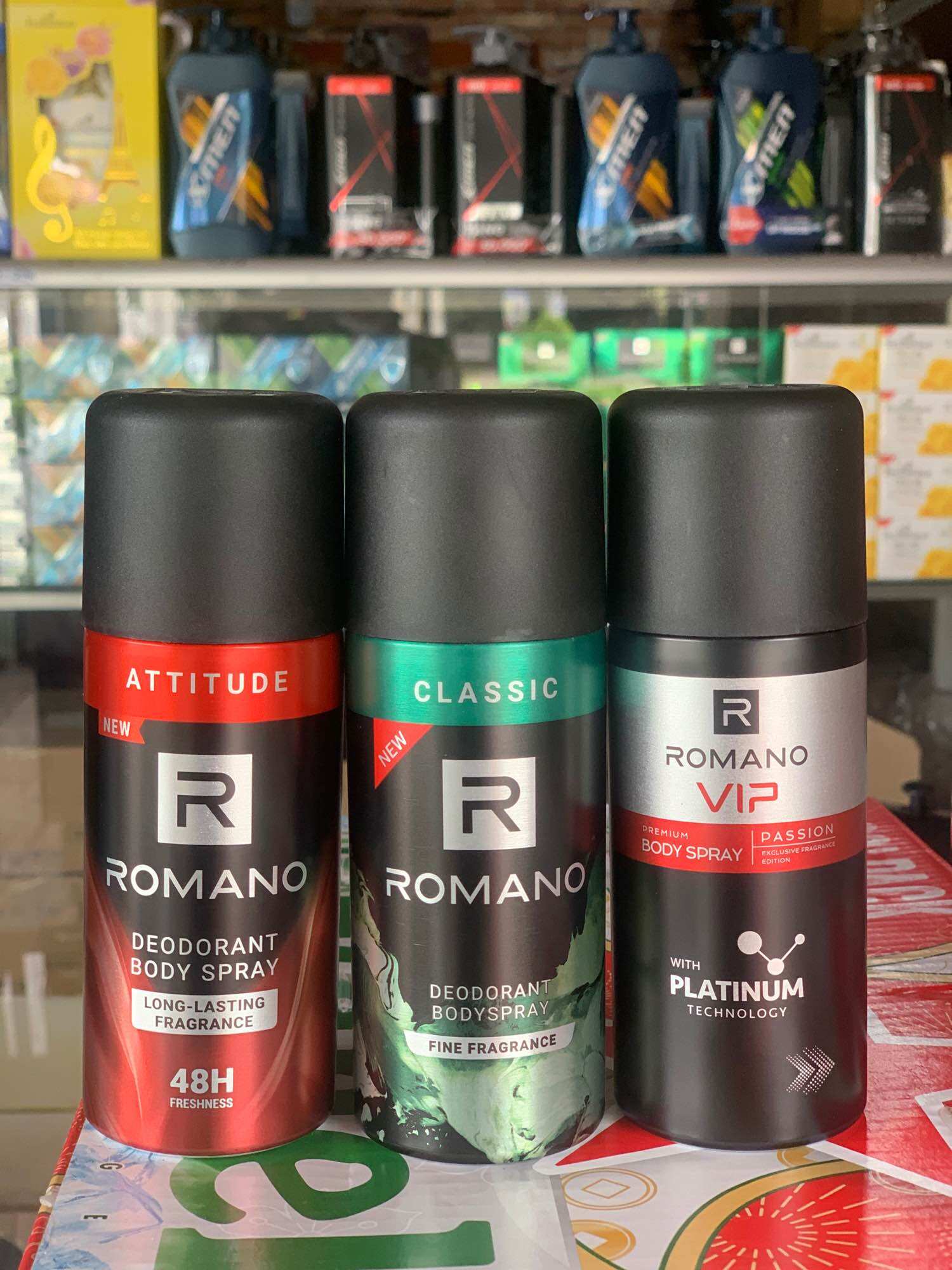 Xịt ngăn mùi toàn thân Romano 150ml