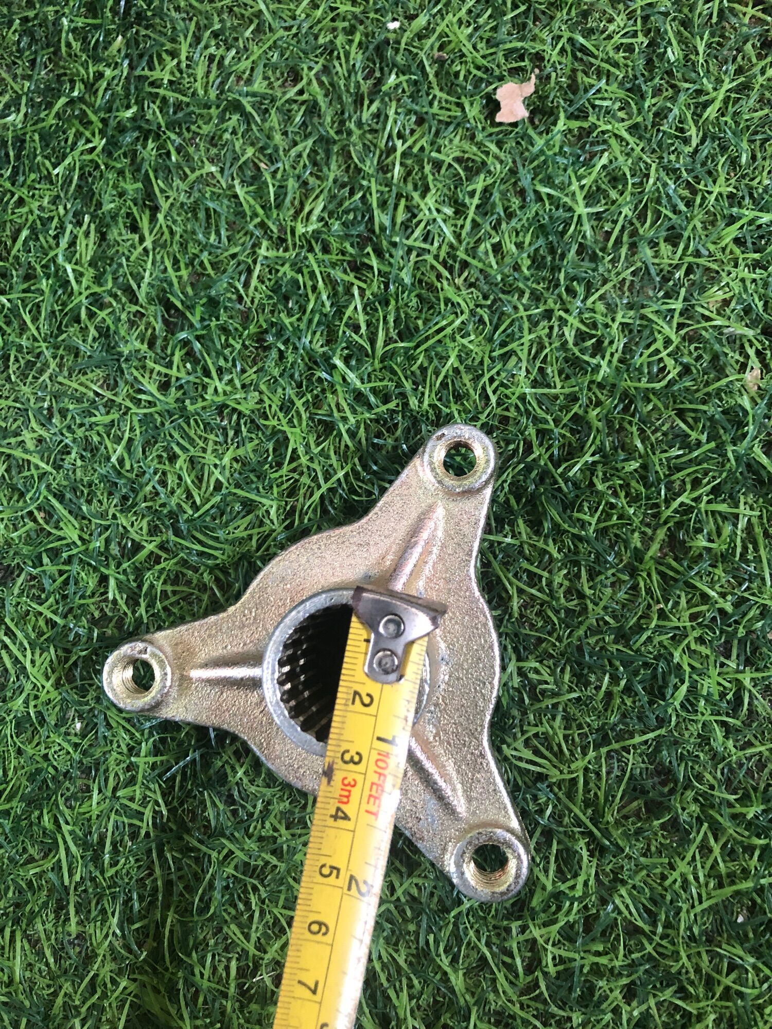 Mai ơ sau 3 ốc chục lỗ 25mm 23 răng
