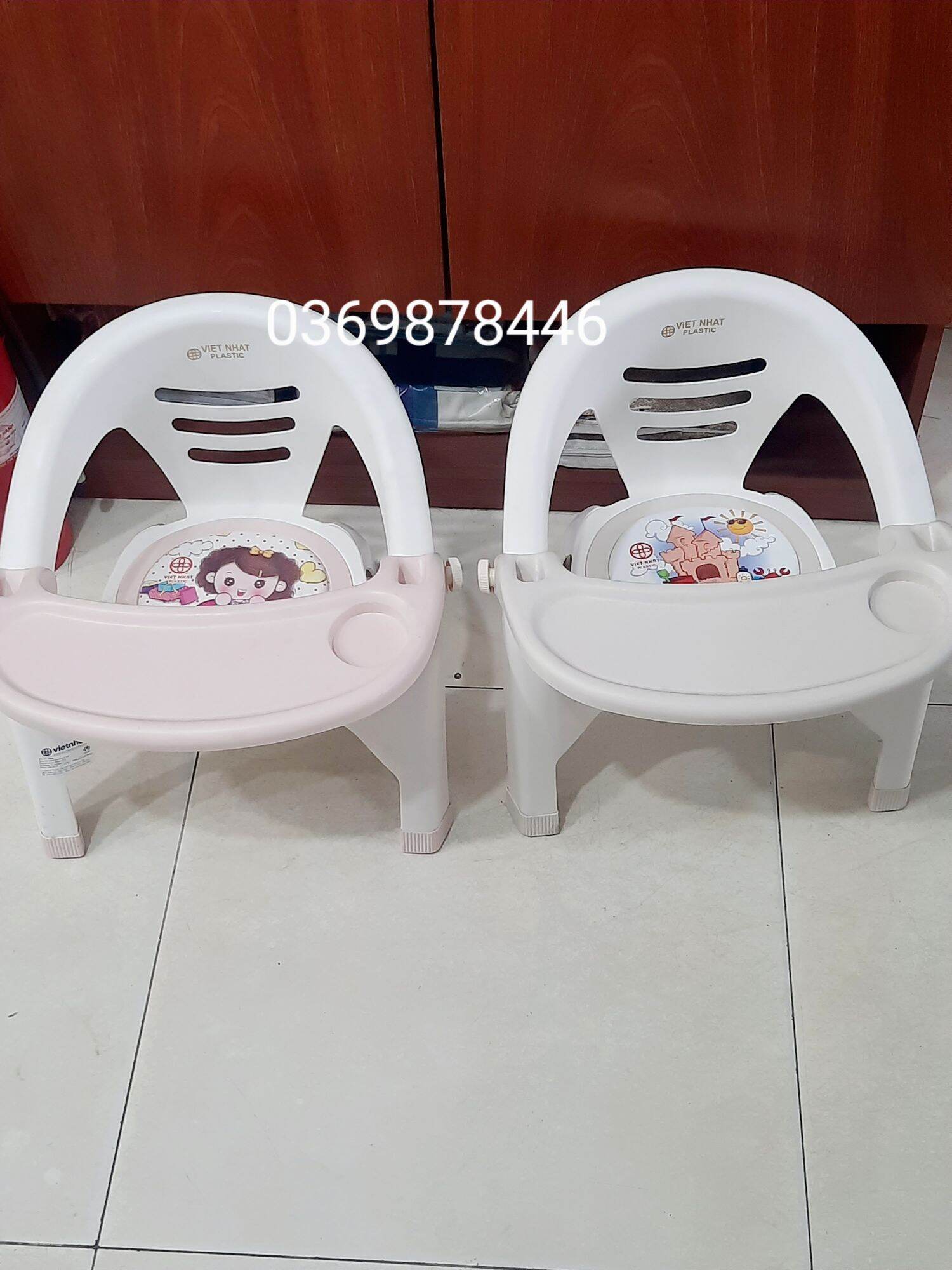 Ghế ăn dặm có thể tháo rời bàn