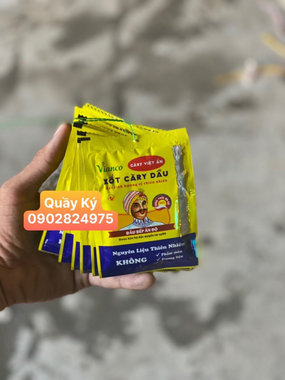 Xốt / sốt cà ri dầu 18gr/gói sâu 10 gói