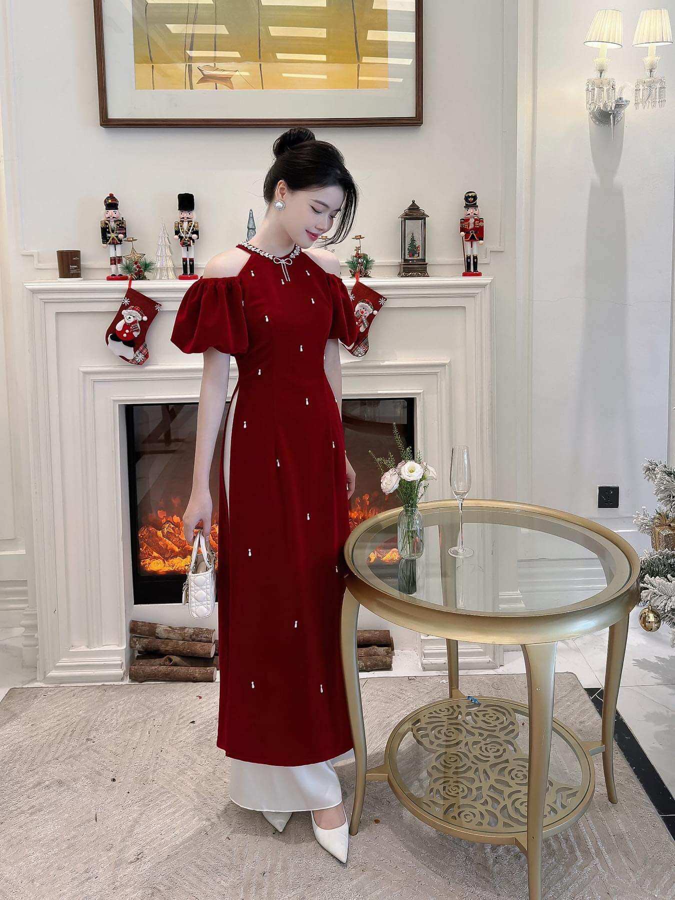 Set áo dài nhung đính đá cổ yếm kèm quần lụa cao cấp