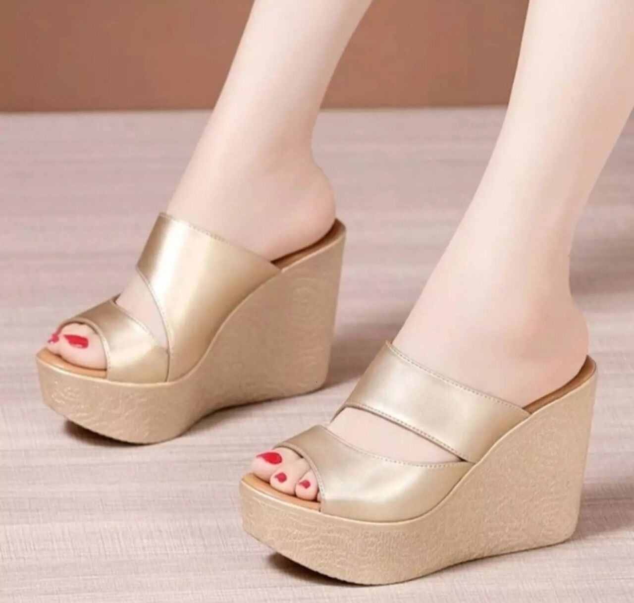 Dép đế xuồng quai khuyết eo cao 10f 4