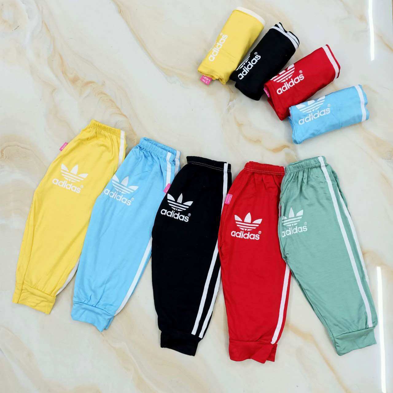Quần dài thun lạnh logo adidas cho bé