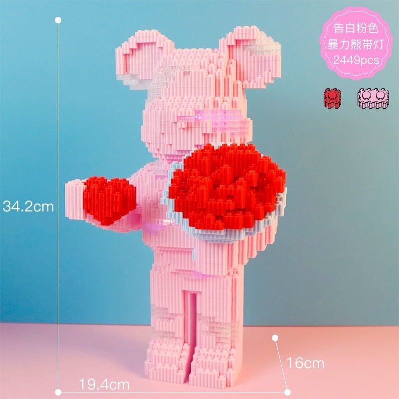 Mô hình lắp ghép Gấu bearbrick Trắng - trái tim