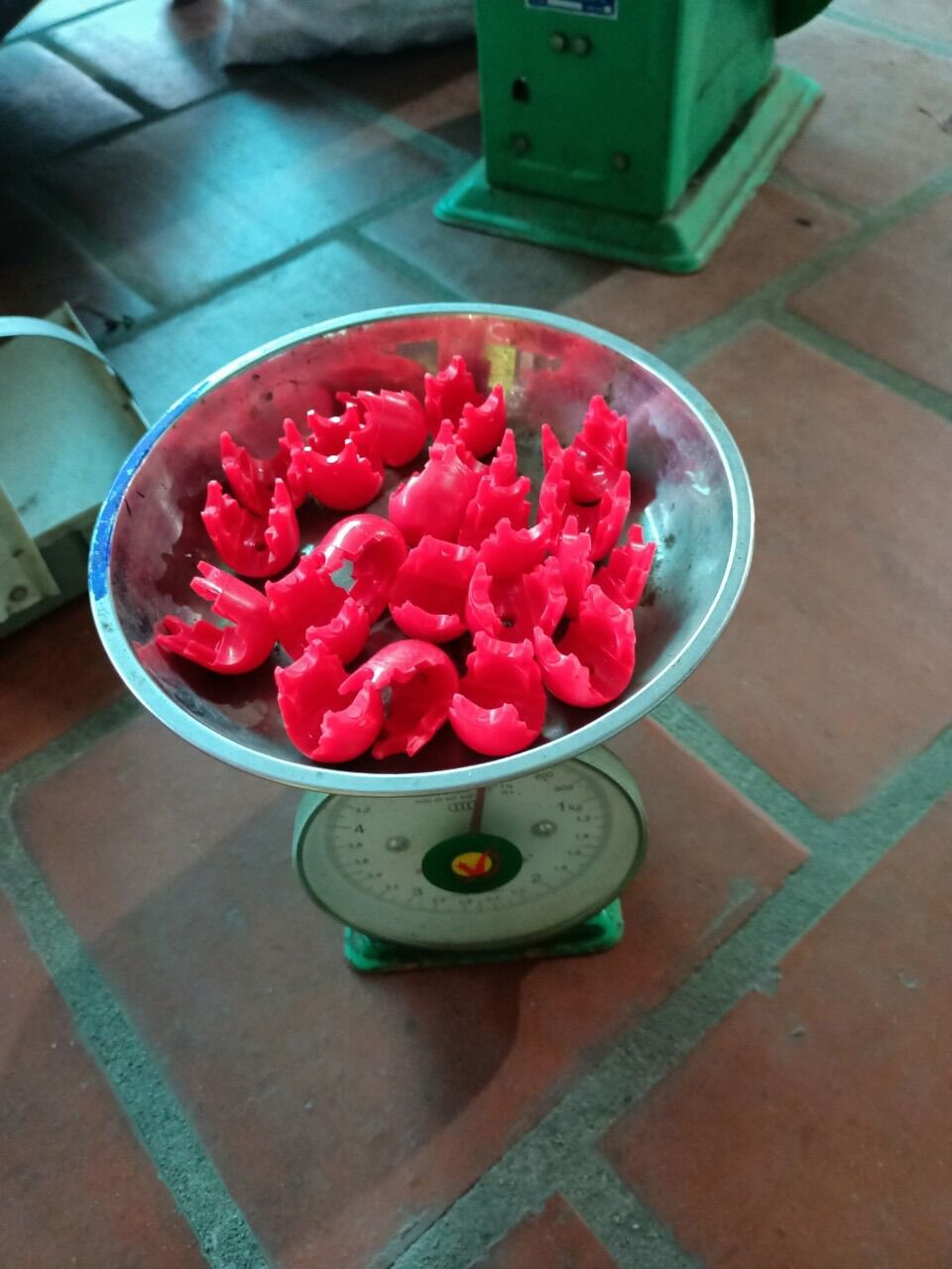 hạt cầu đan lưới