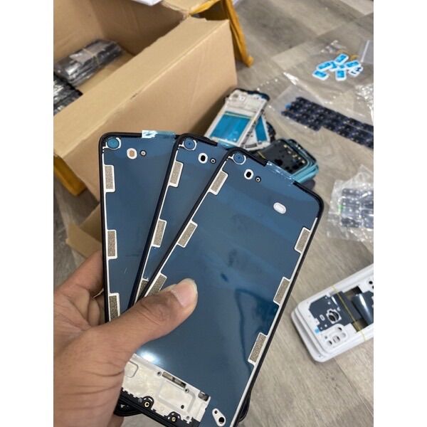 Lưng Vsmart Joy 4