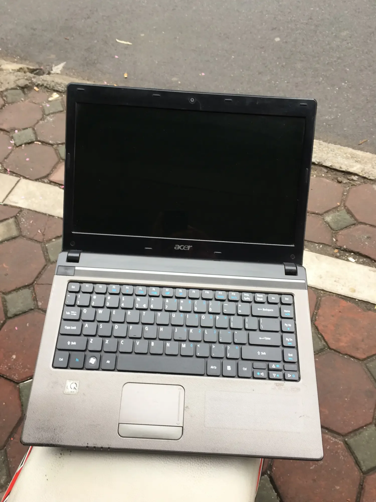 Acer 475