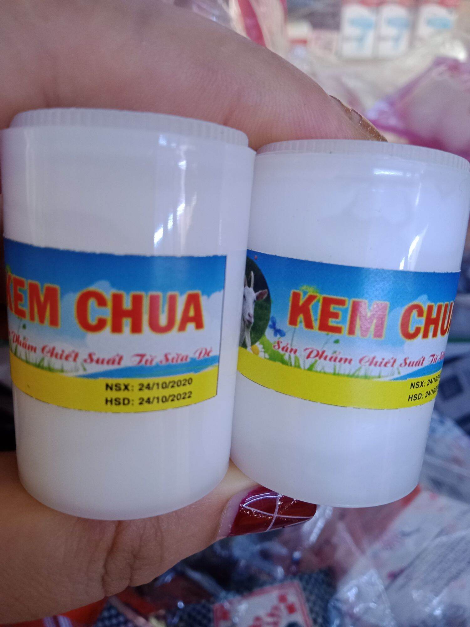 Hai Hộp Kem Chua trắng da trộn body