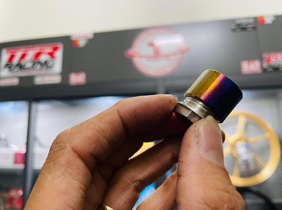 Ốc cảm biến titan AFR