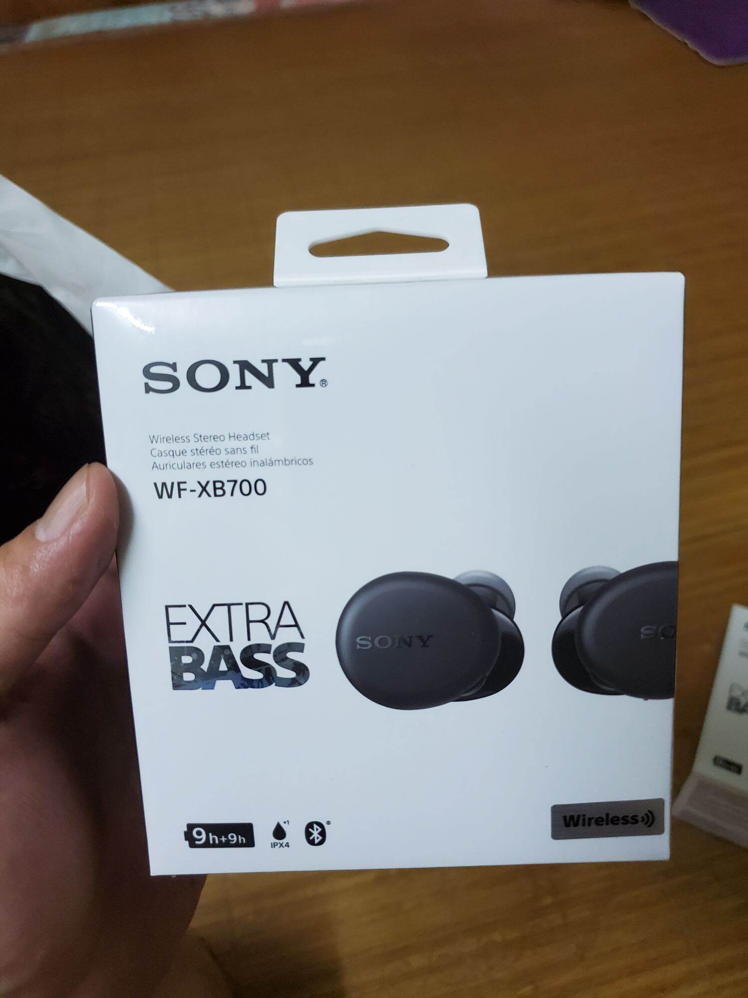 Sony Wf- xb700