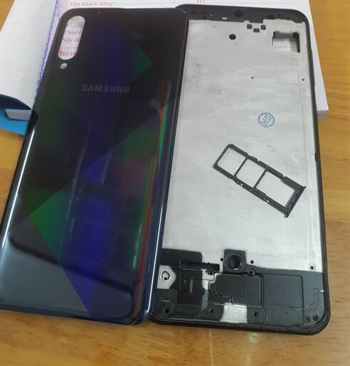 Vỏ samsung a50s có khay sim,nắp lưng samsung a50s