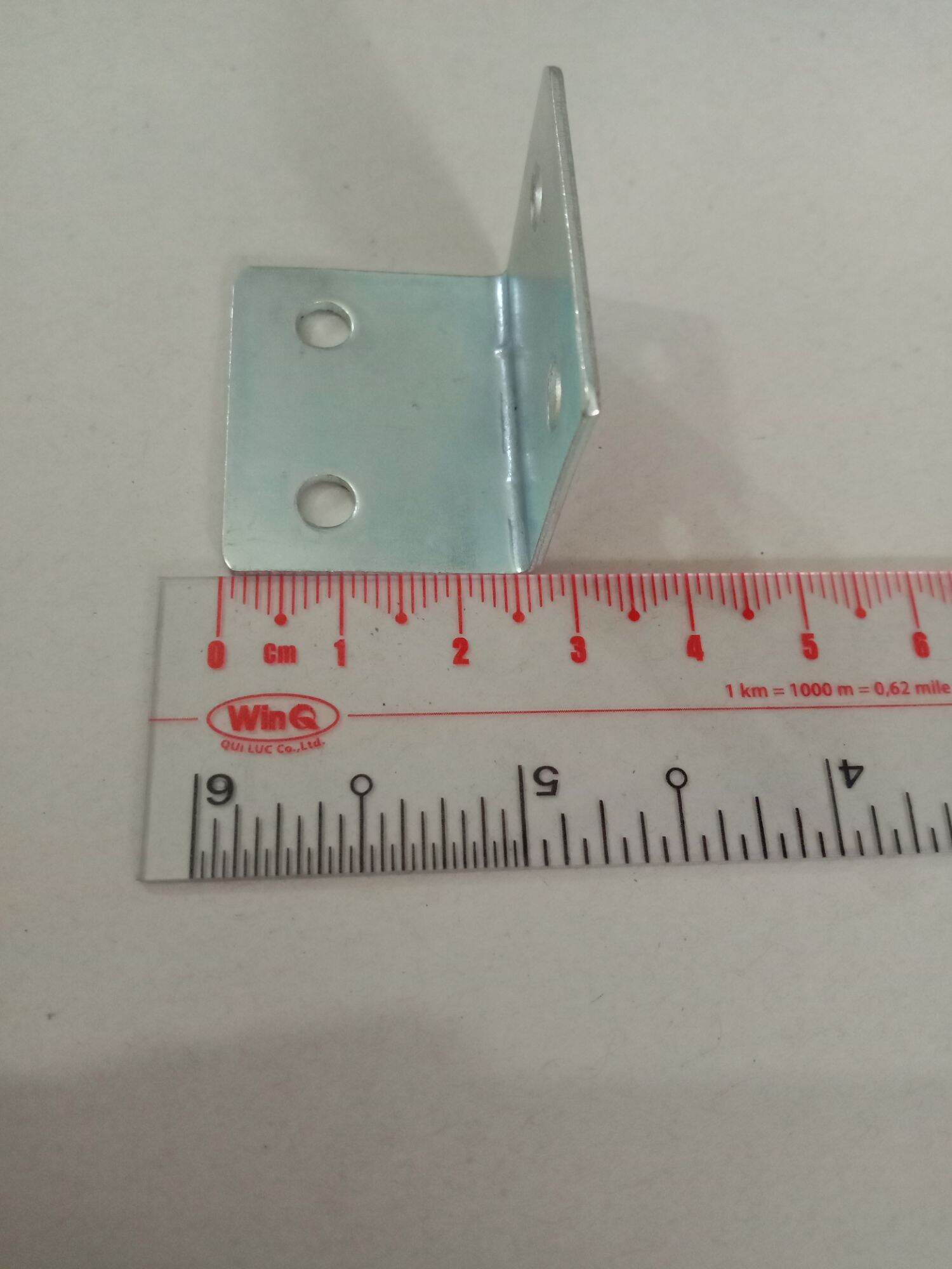 10cái ke góc sắt 4lỗ
