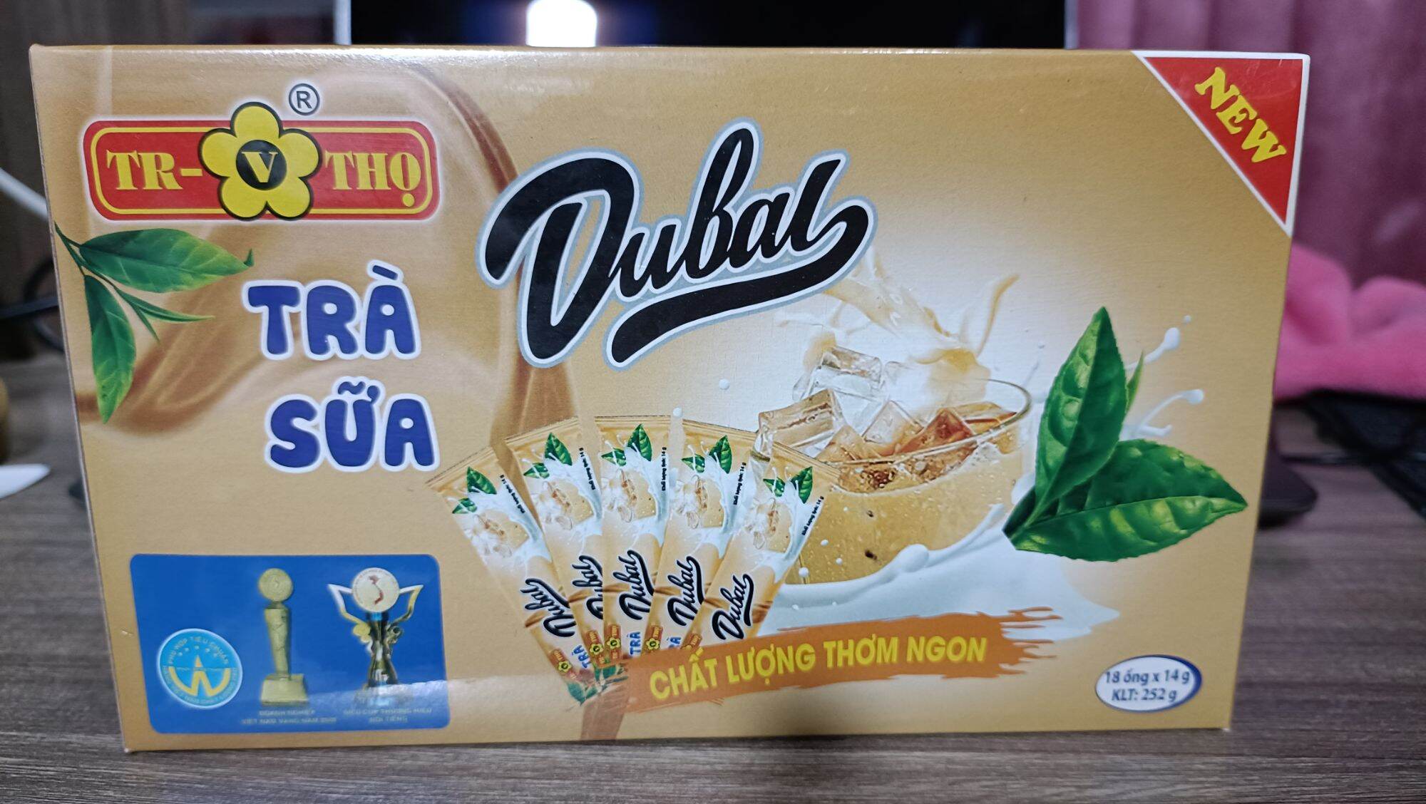 Trà sữa ngon tuyệt hoà tan