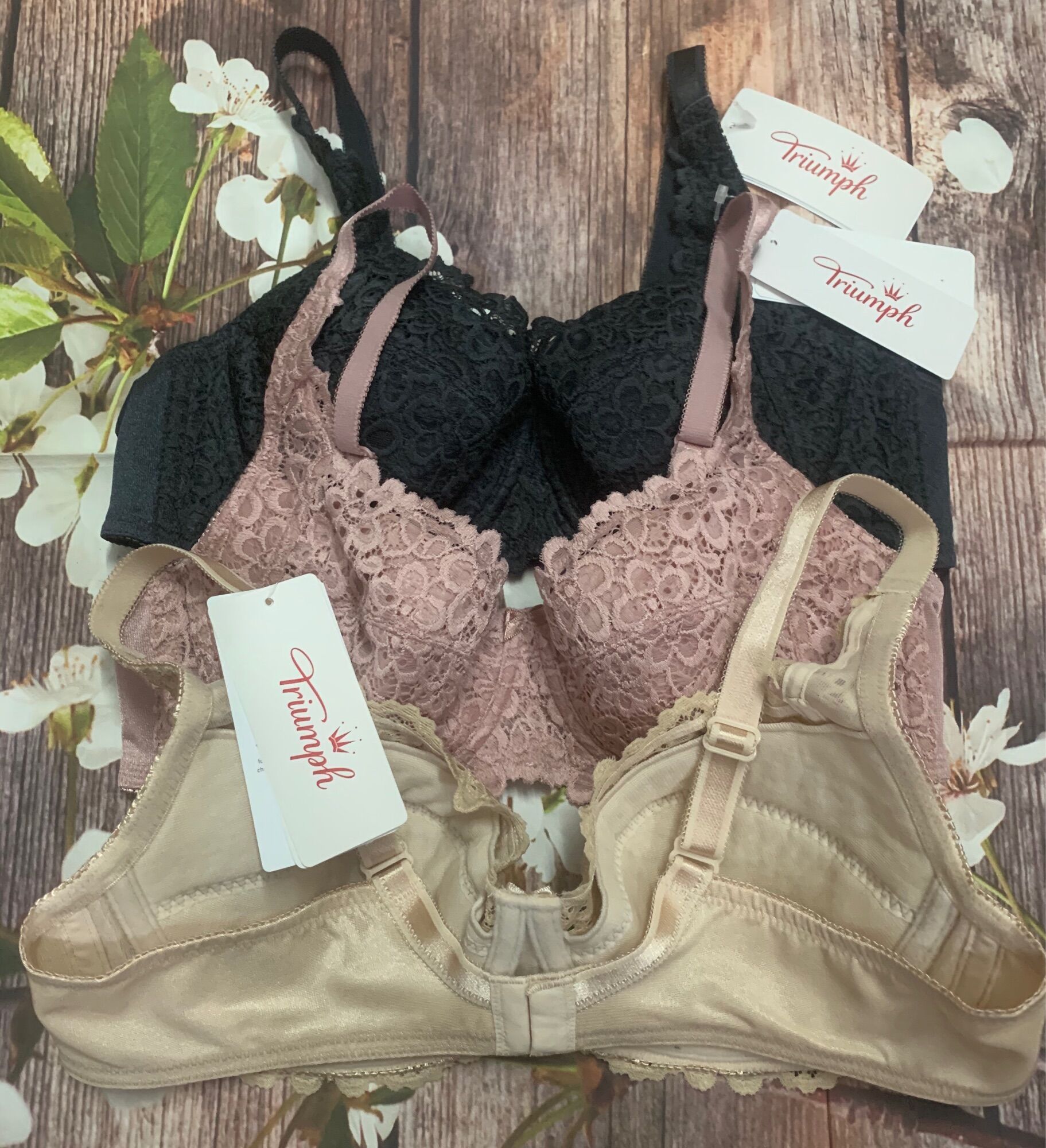 👙Áo lót nữ Triumph Form & Beauty 163 WP ( 19 - 575 )