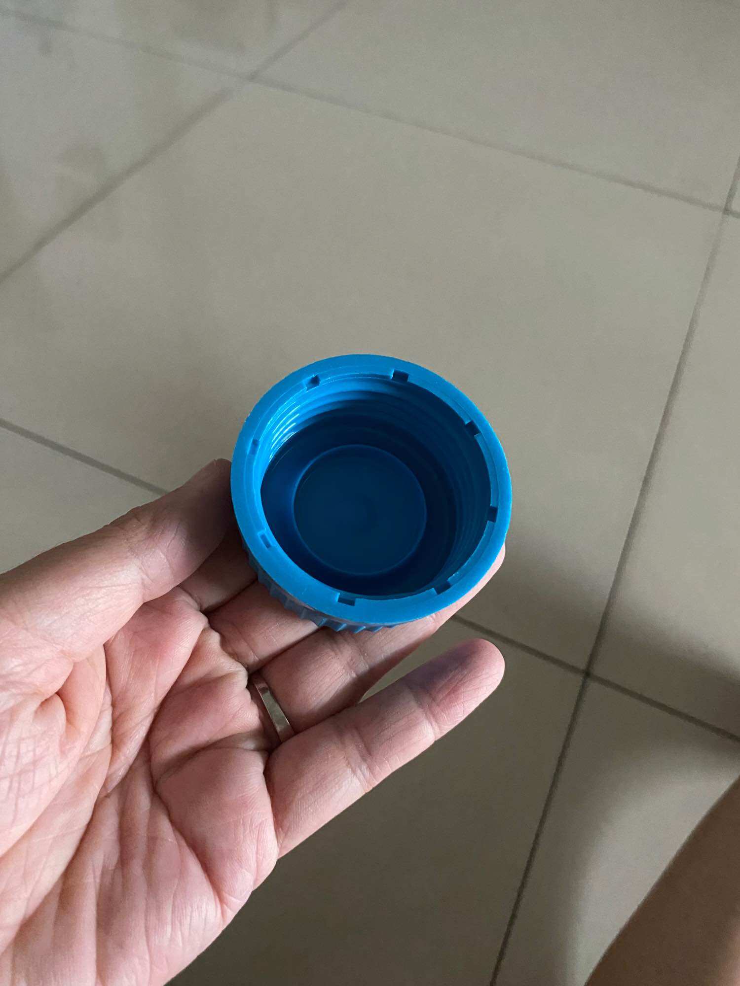 [HCM]Chai trung tinh 100ml isolab