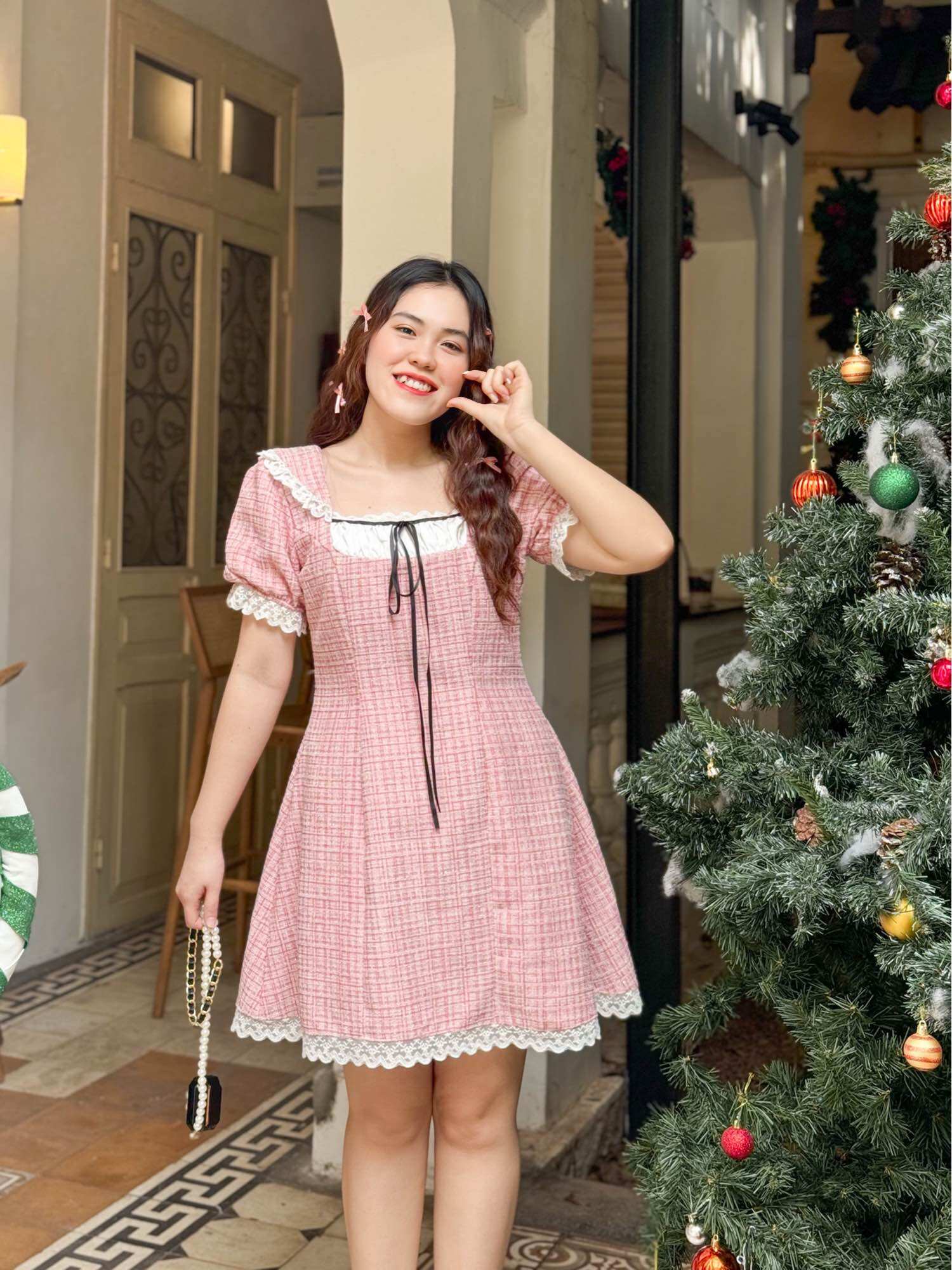 Ootd bigsize | đầm tweed sọc nhún ngực nơ viền ren