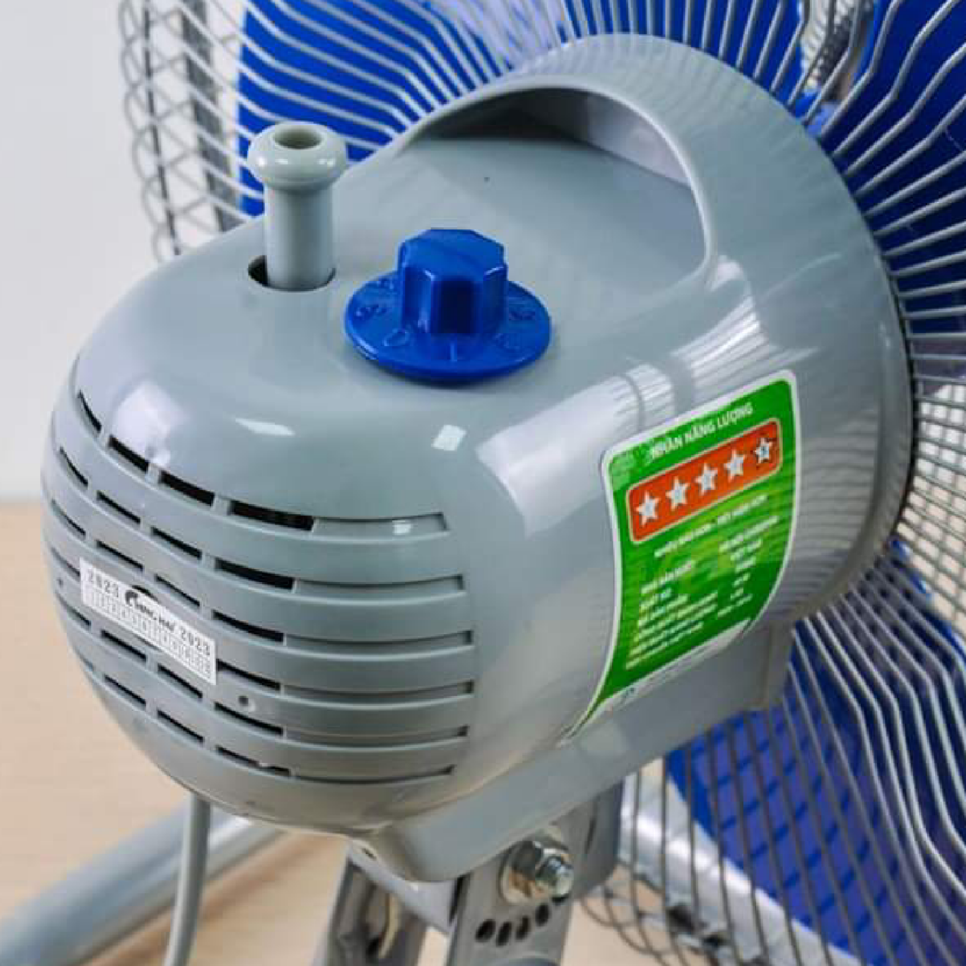 Quạt sàn chân quỳ ChingHai FF802