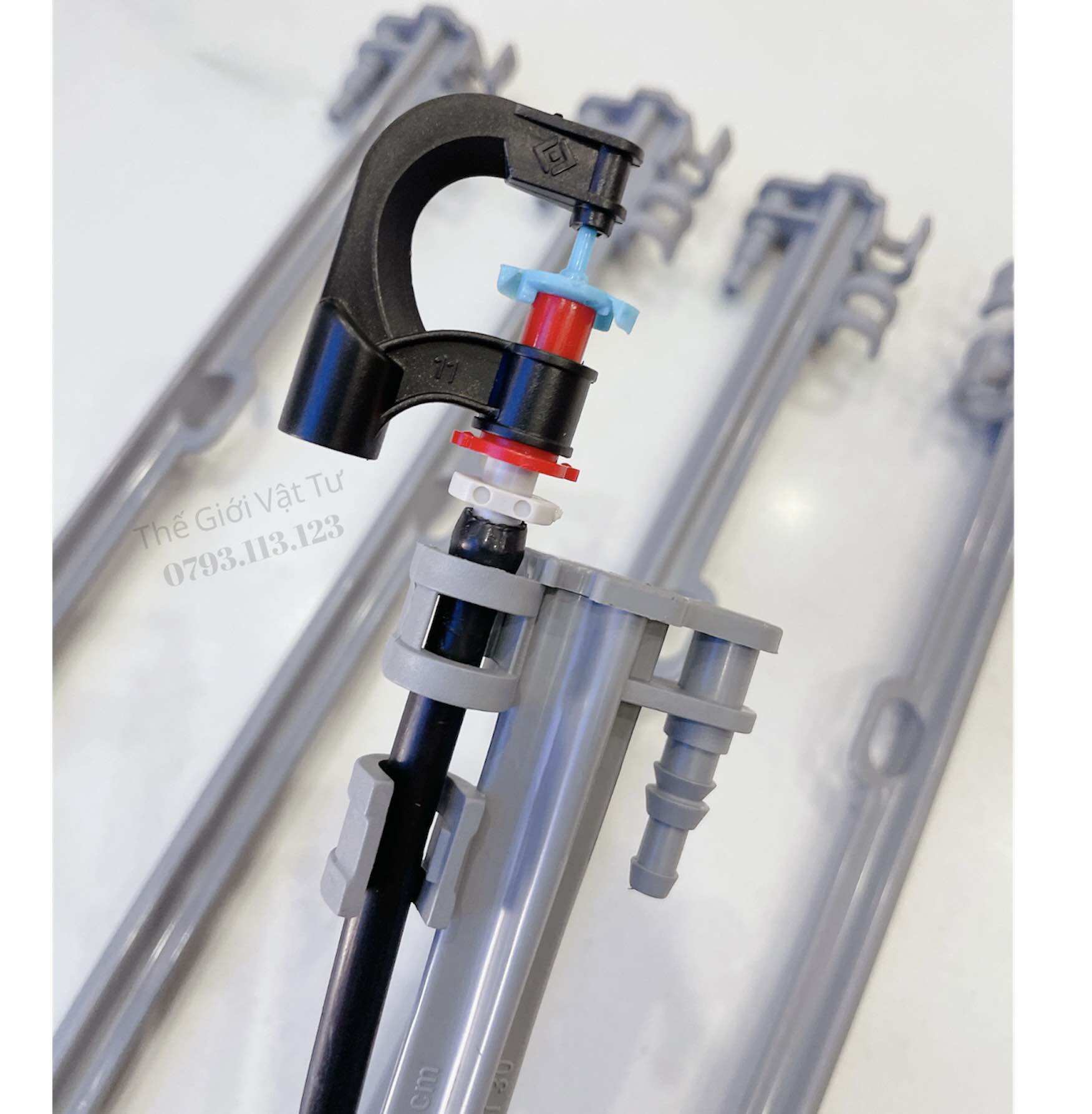 50 cây cắm béc tưới 30cm dùng kết nối béc tưới trong hệ thống tưới tự động