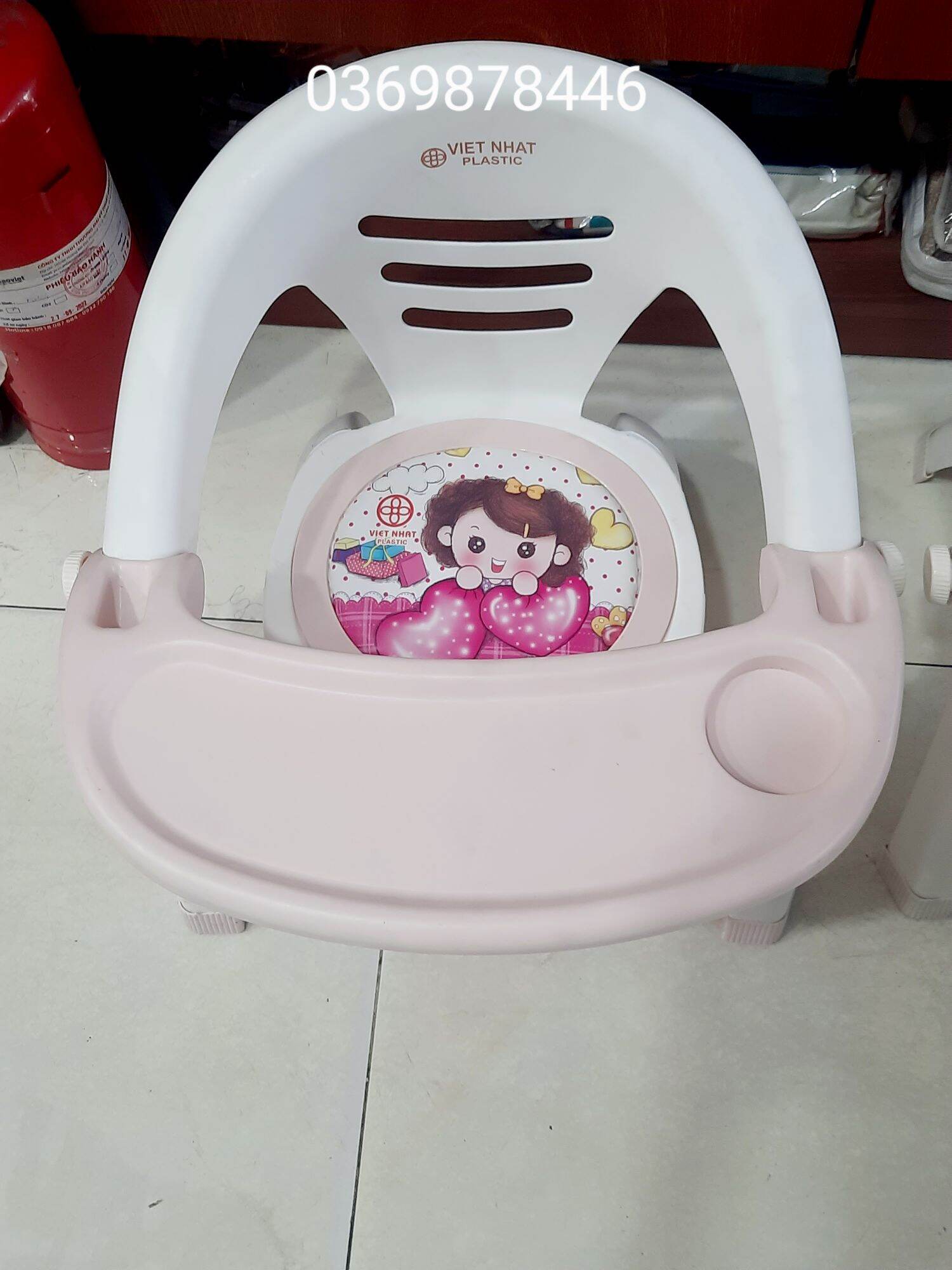 Ghế ăn dặm có thể tháo rời bàn