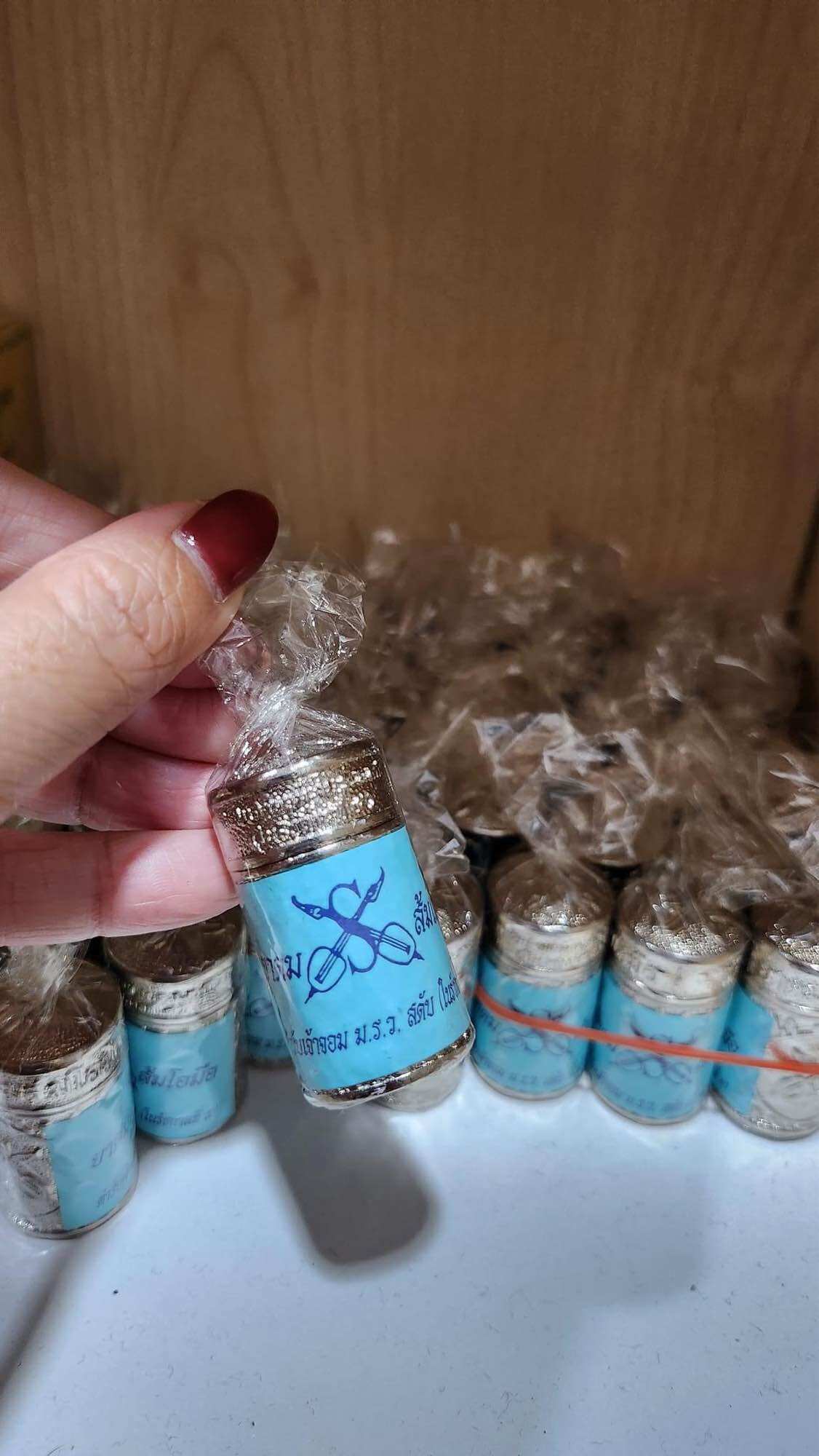 Hít xoang bạc, vàng viêm xoang thái lan( ống hít)