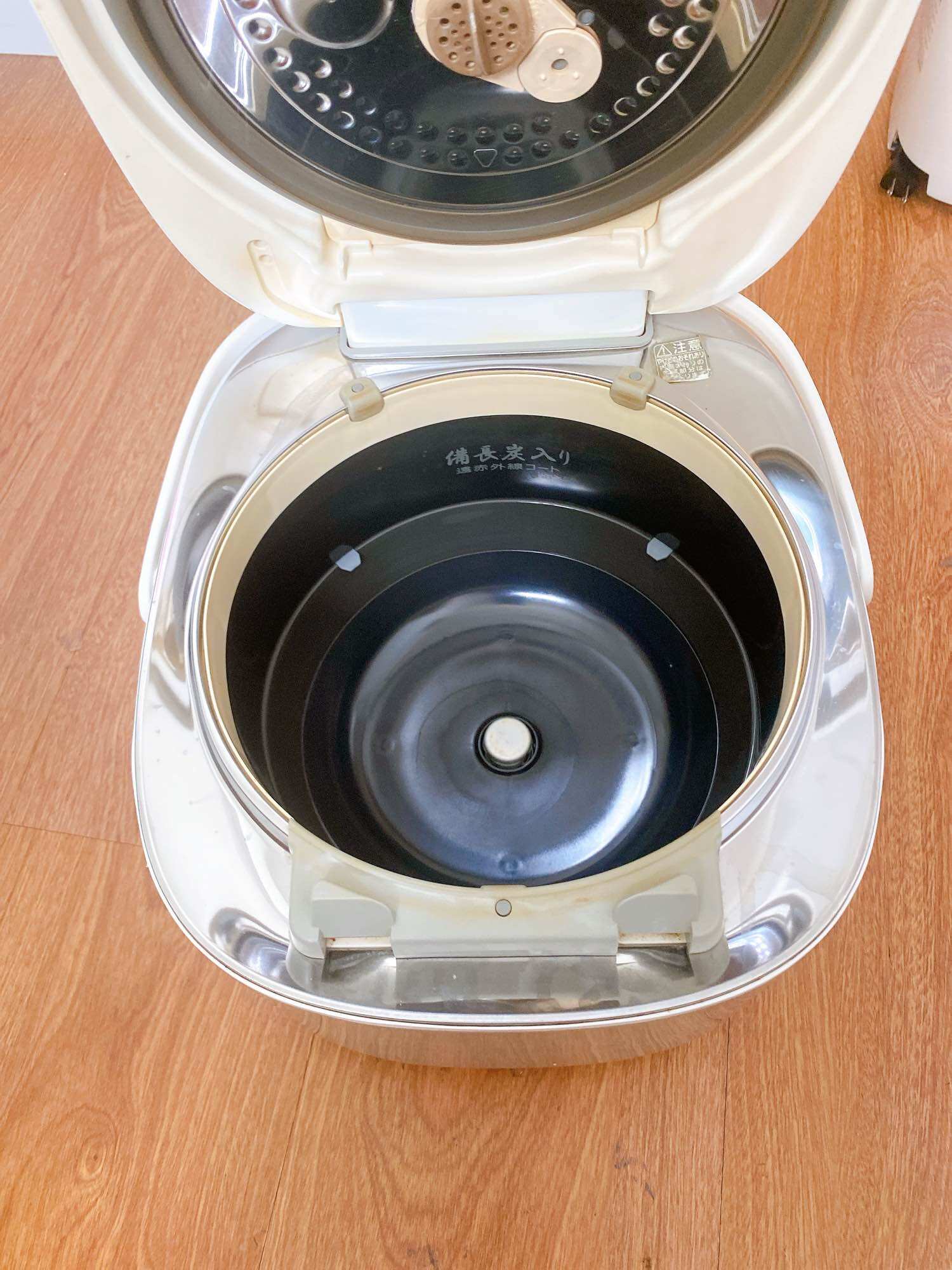 [1,8L] Nồi cơm điện nội địa Nhật Toshiba