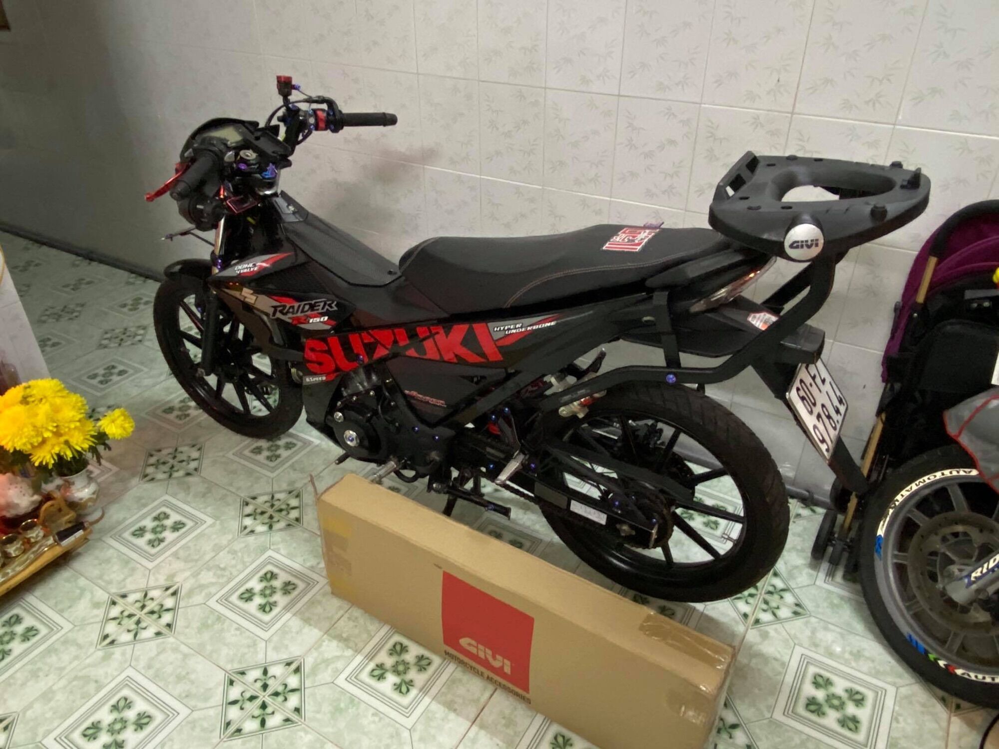 Baga Givi HRV cho Raider Fi, Satria
