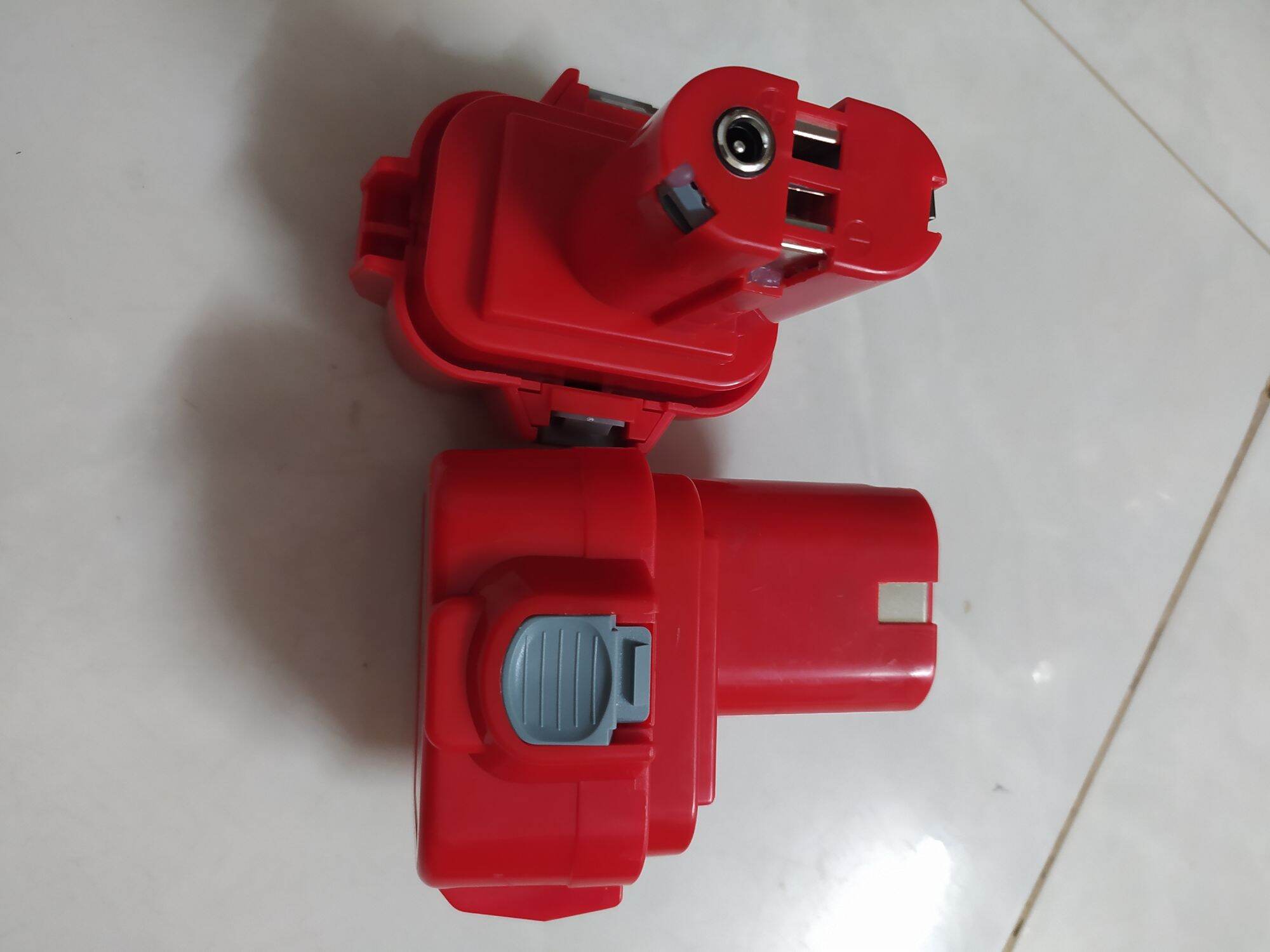 Pin Makita 9.6v dung lượng 2000mah xả 20A