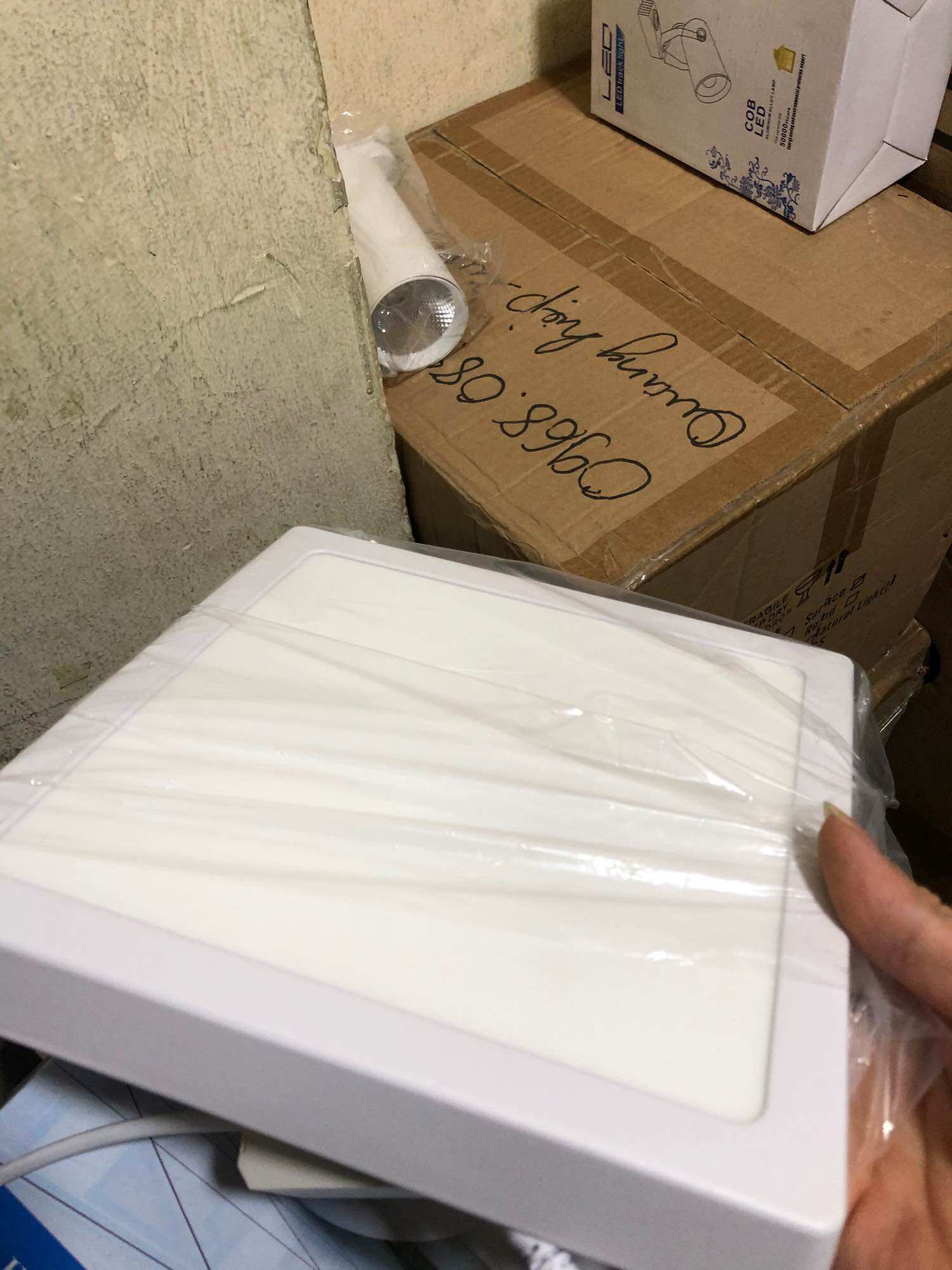 ĐÈN LED NỔI ỐP TRẦN TRÒN, VUÔNG 18W
