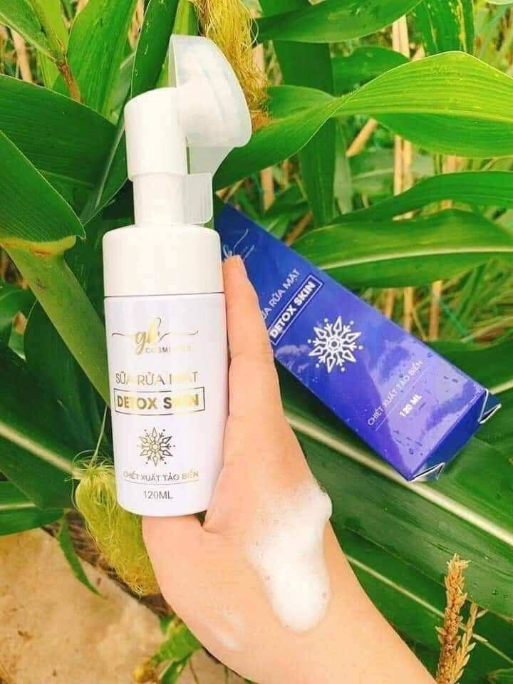 Sữa Rửa Mặt Detox Skin Sạch Nhờn Sáng Đã Ngừa Mụn