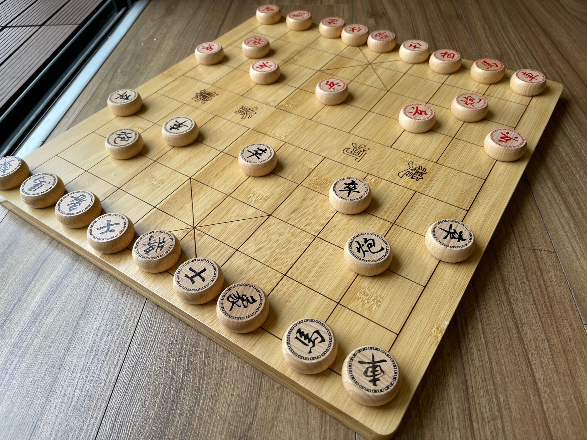 Bộ cờ tướng gỗ chất lượng (bàn gỗ trúc, quân cờ gỗ sồi)