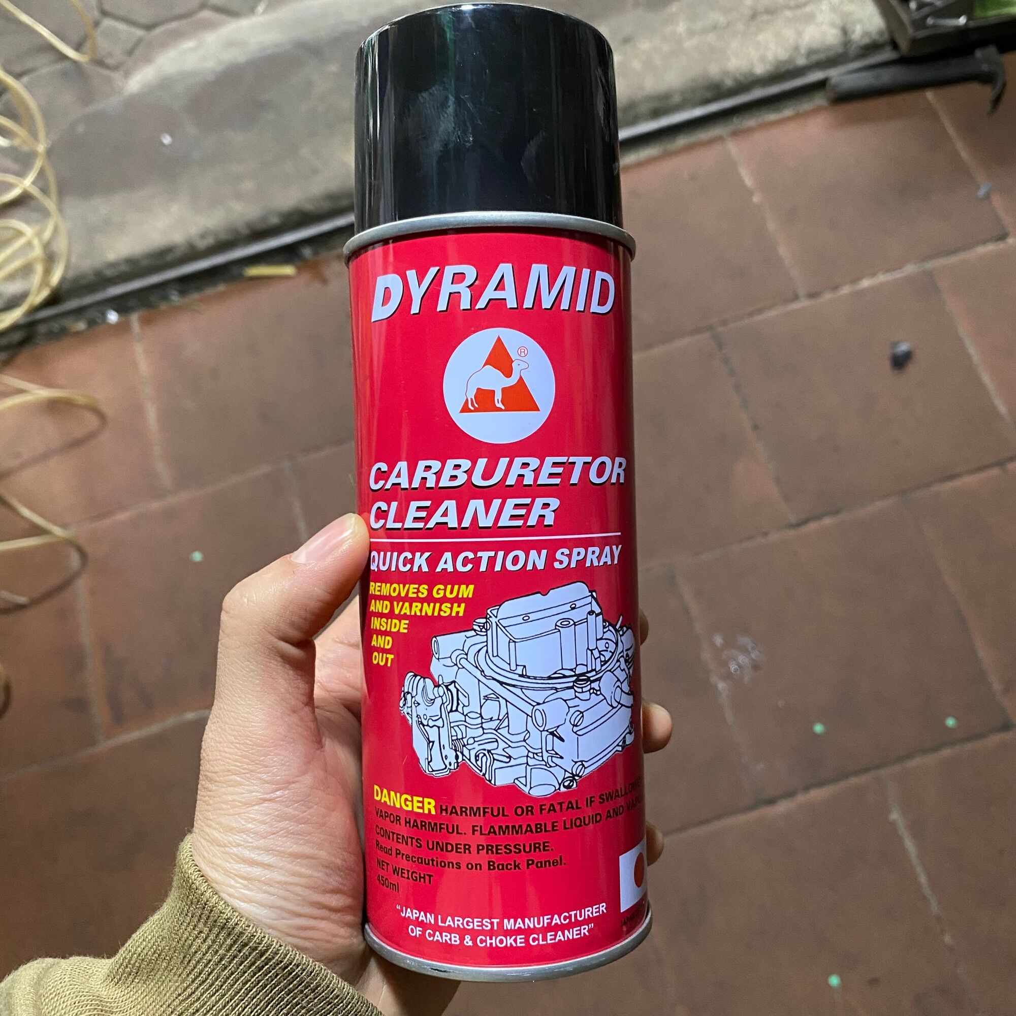 Nước rửa chế, súc bình xăng con Pyramid