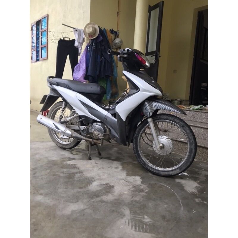Decan Màu Trắng Trang Trí Xe Máy Ô Tô