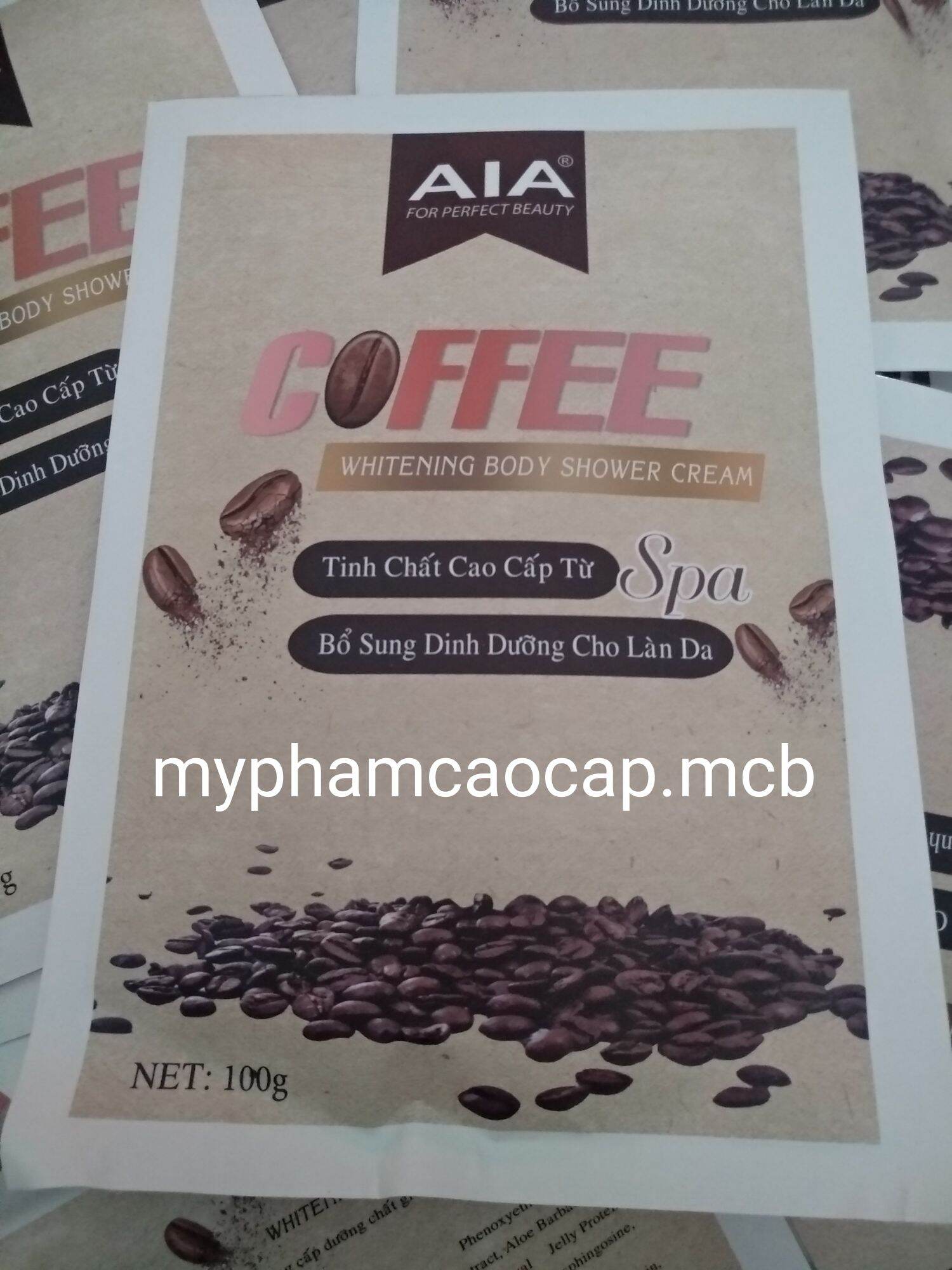 KEM TẮM TRẮNG AIA COFFEE