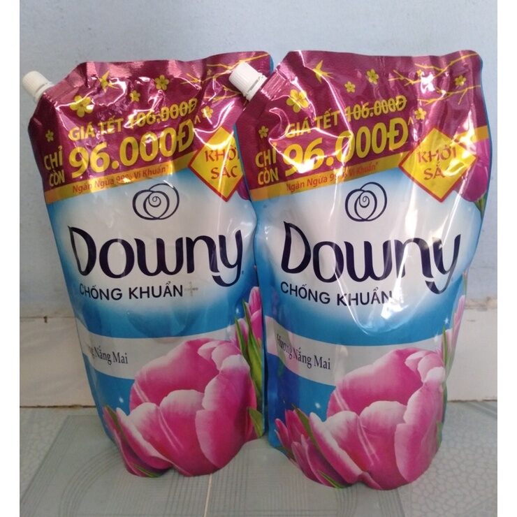 Nước xả vải Downy túi 1,35-1,5L