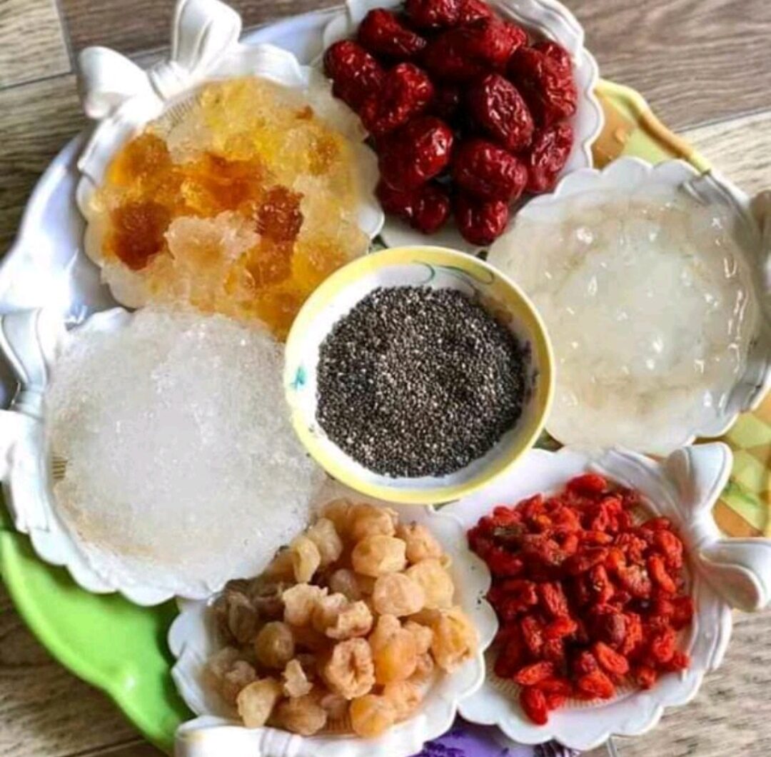 500GRAM  TÁO ĐỎ TÂN CƯƠNG _ LOẠI 1 CƠM DÀY